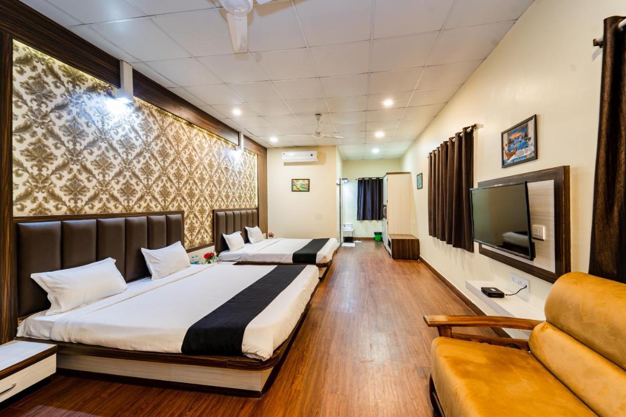 Narmada Hills Resort Godarpura Eksteriør billede