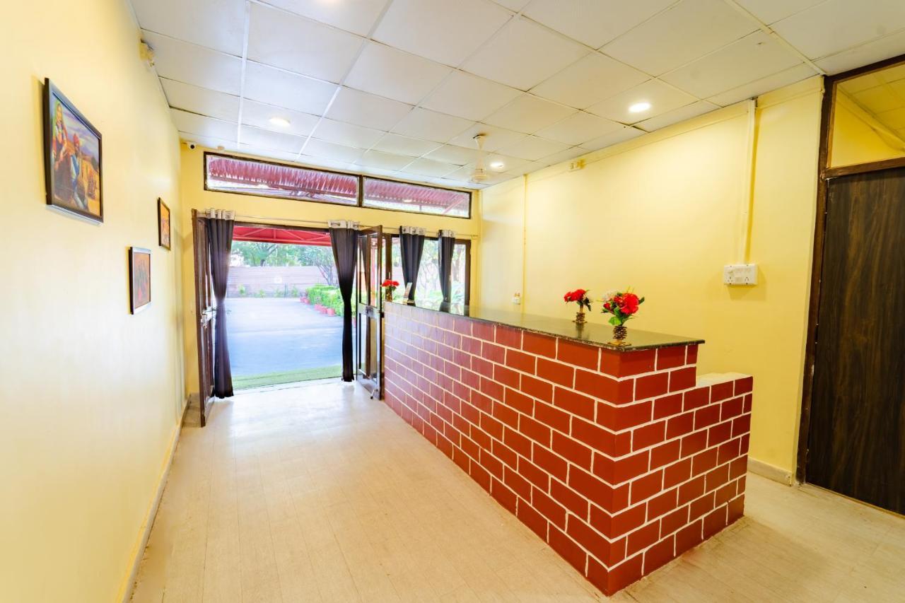 Narmada Hills Resort Godarpura Eksteriør billede