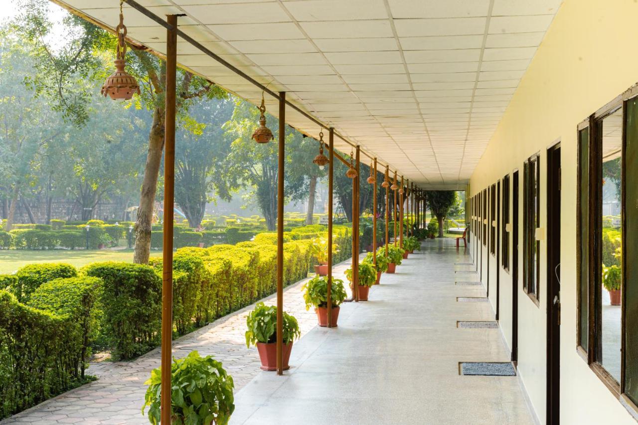 Narmada Hills Resort Godarpura Eksteriør billede