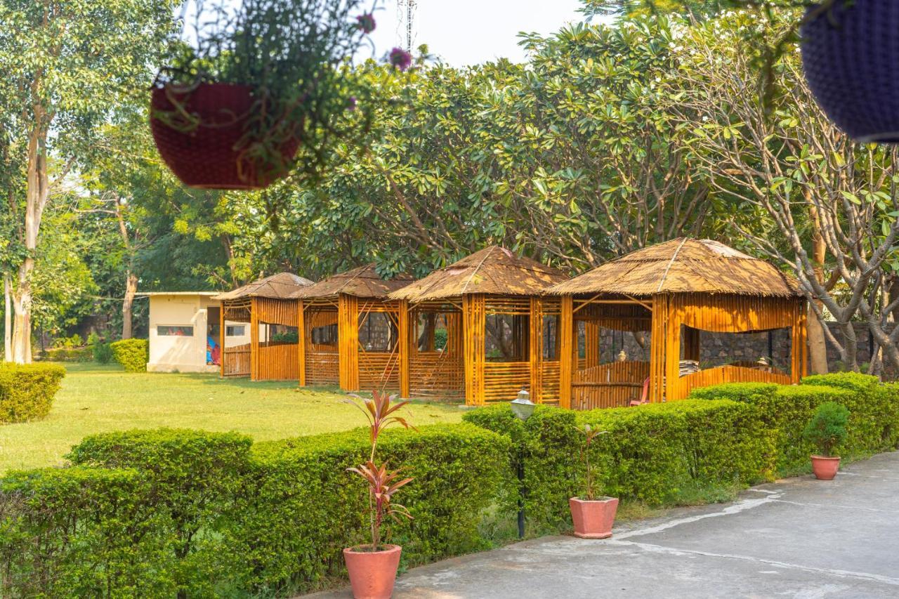 Narmada Hills Resort Godarpura Eksteriør billede